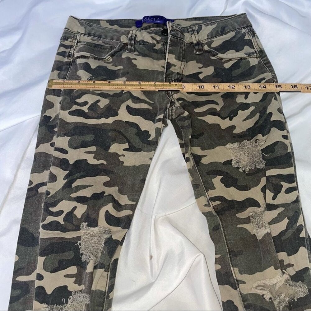 Miley Cyrus Camo skinny distressed Jeans mid rise SZ 5 - Picture 7 of 10